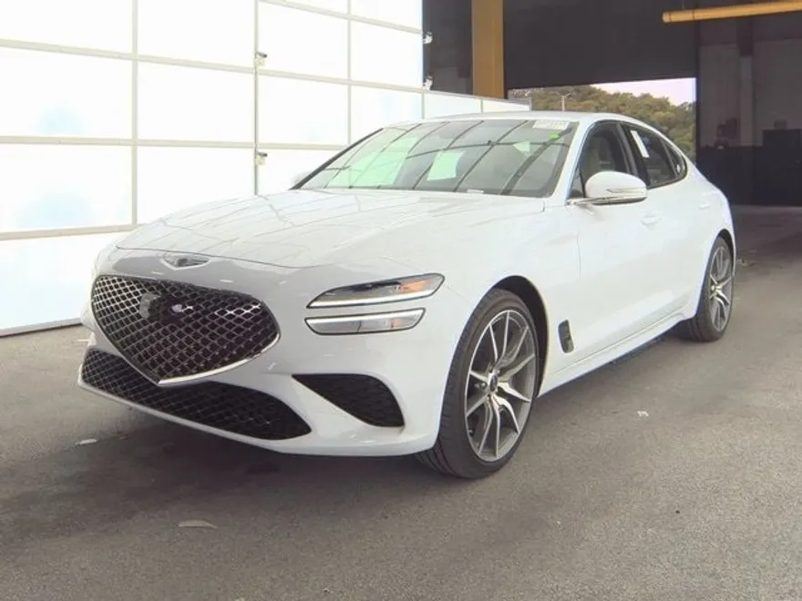 2024 Genesis G70 2.5T photo 1
