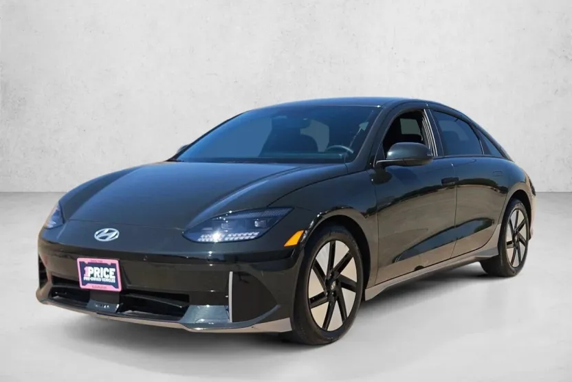 2023 Hyundai Ioniq 6 SE Standard Range photo 1