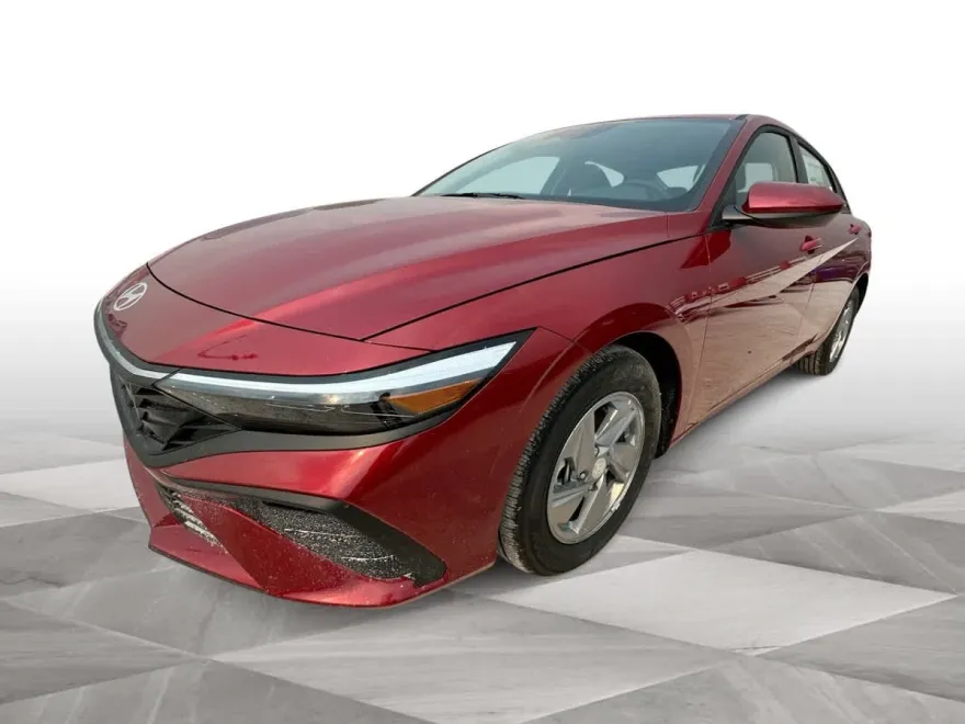 2025 Hyundai Elantra SE photo 1