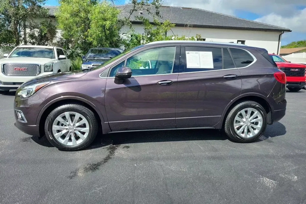 2018 Buick Envision Essence photo 1