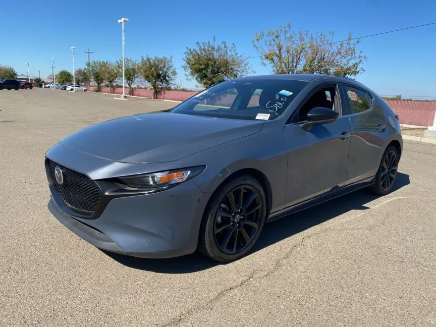2024 Mazda Mazda3 2.5 s Carbon photo 1