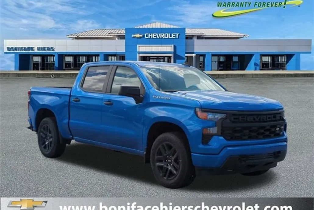 2025 Chevrolet Silverado 1500 Custom photo 1
