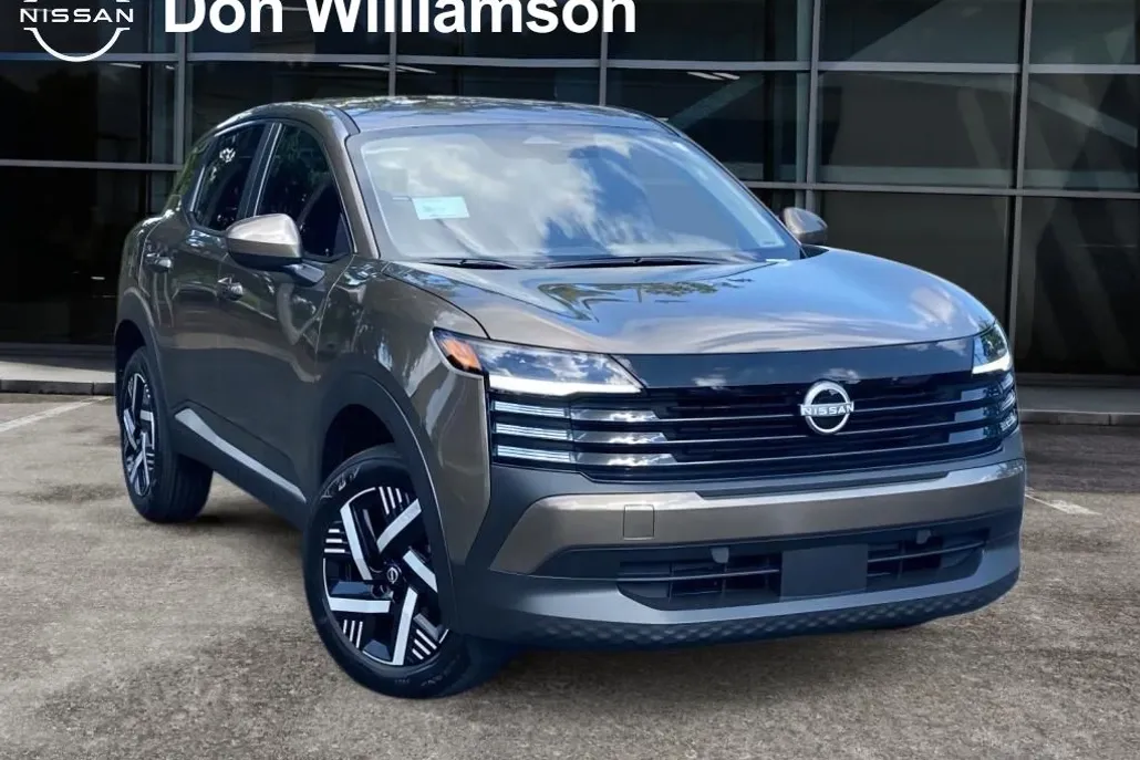 2025 Nissan Kicks SV photo 1