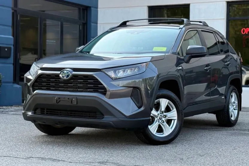2020 Toyota RAV4 Hybrid LE photo 1