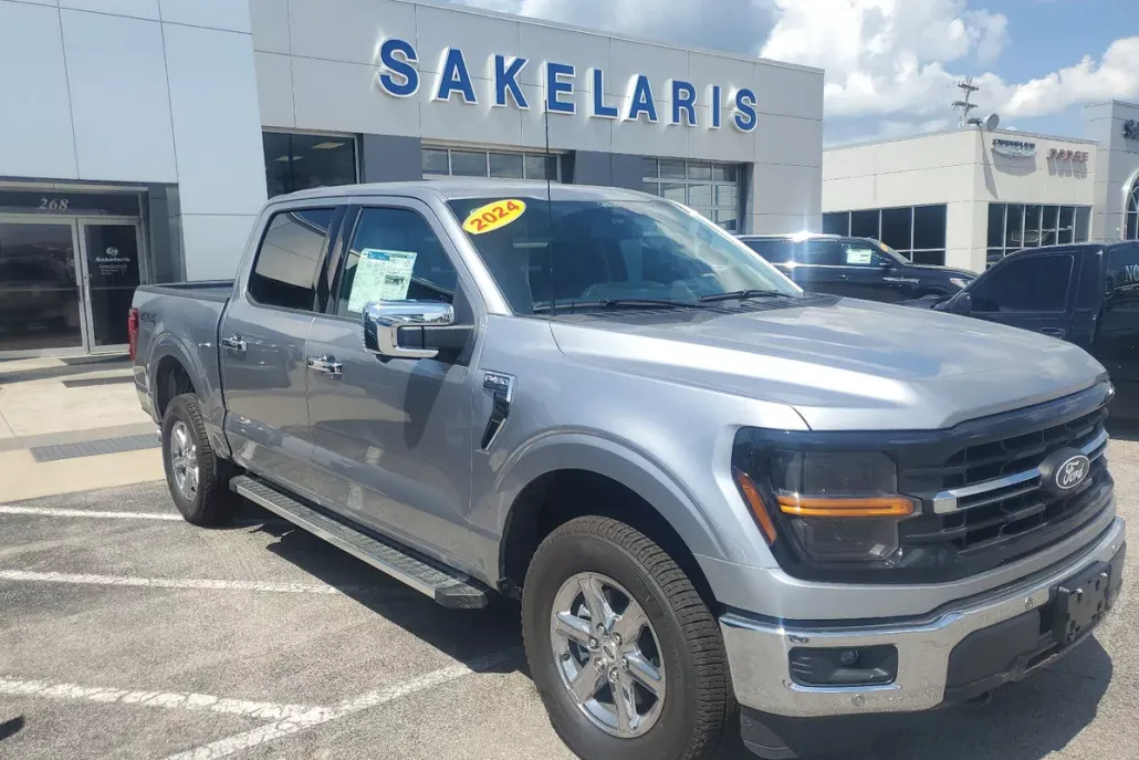 2024 Ford F-150 XLT photo 1