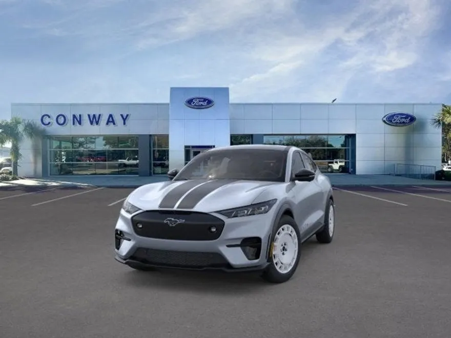 2025 Ford Mustang Mach-E GT photo 1