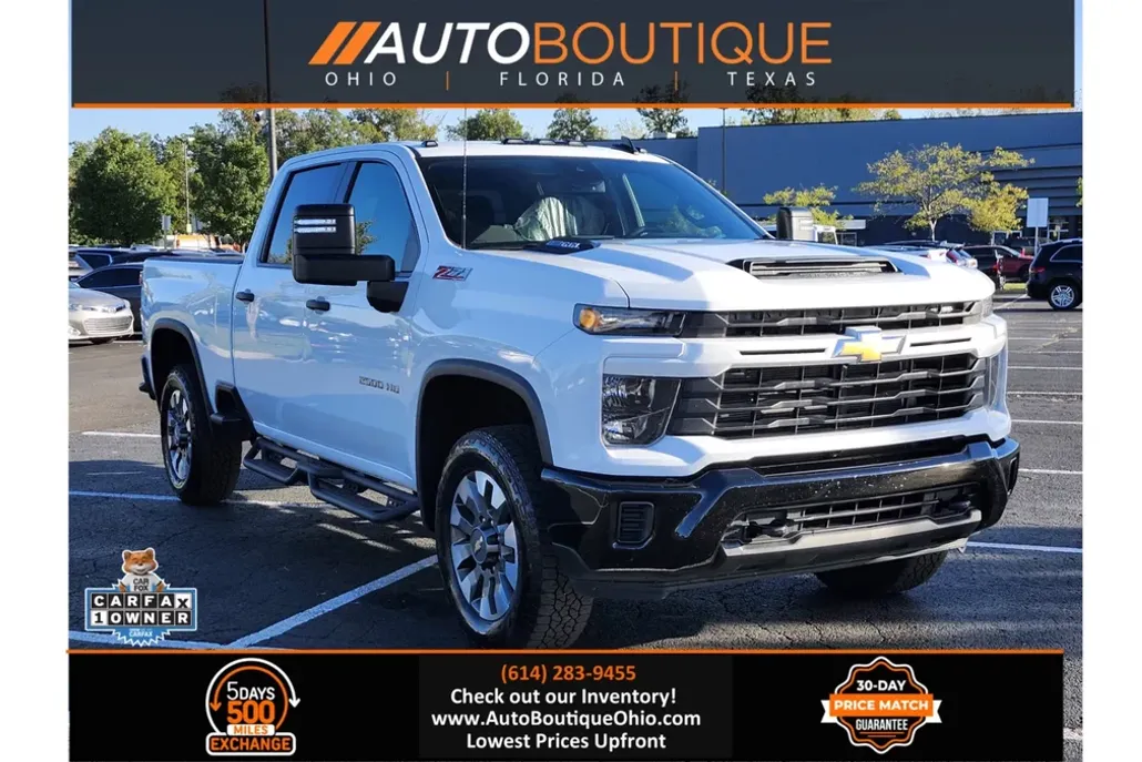 2024 Chevrolet Silverado 2500HD Custom photo 1