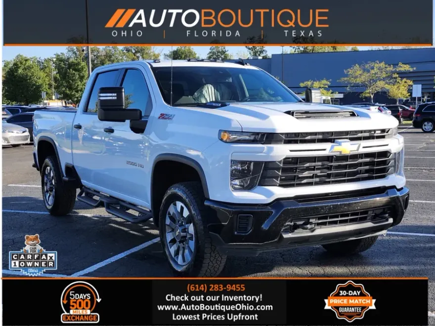 2024 Chevrolet Silverado 2500HD Custom photo 1