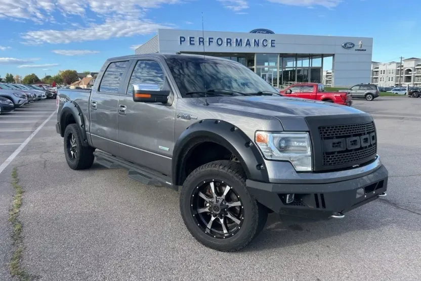 2014 Ford F-150 Lariat photo 1