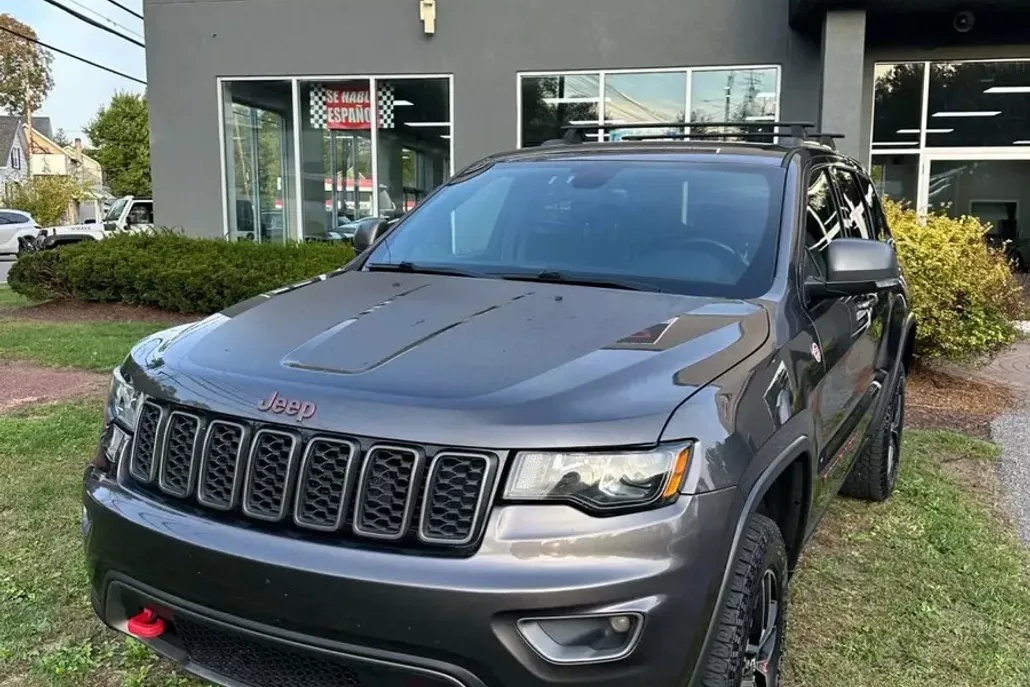 2017 Jeep Grand Cherokee Trailhawk photo 1