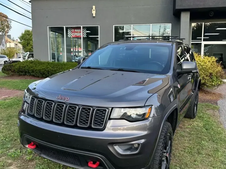 2017 Jeep Grand Cherokee Trailhawk photo 1