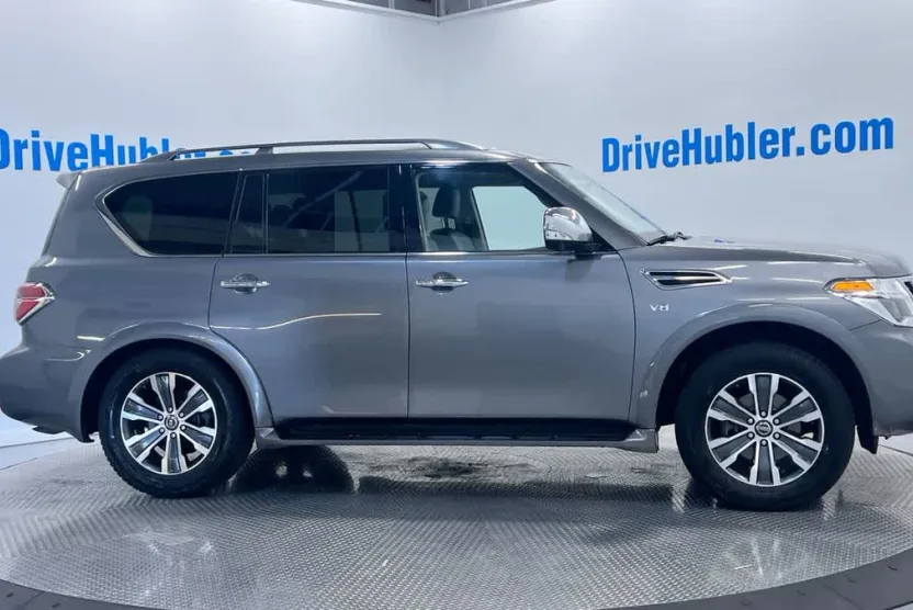 2019 Nissan Armada SL photo 1