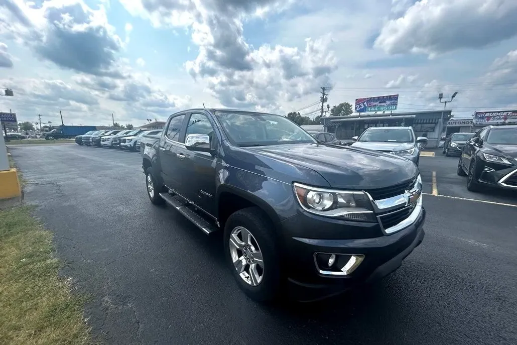 2017 Chevrolet Colorado LT photo 1