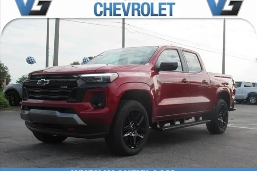 2025 Chevrolet Colorado Z71 photo 1