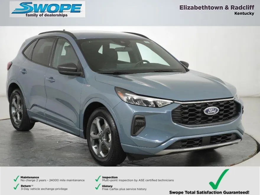2023 Ford Escape ST-Line photo 1