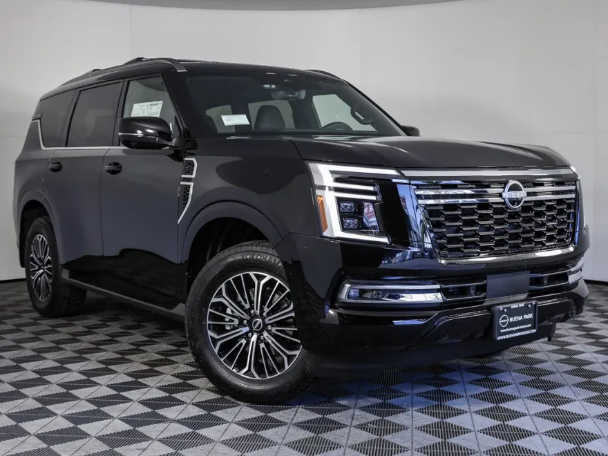 2025 Nissan Armada Platinum photo 1
