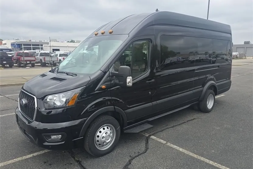 2025 Ford Transit photo 1
