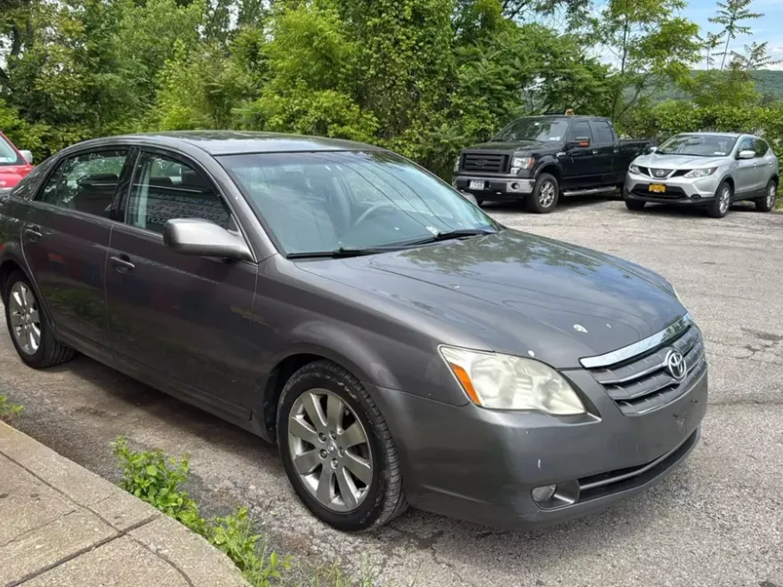 2007 Toyota Avalon XLS photo 1