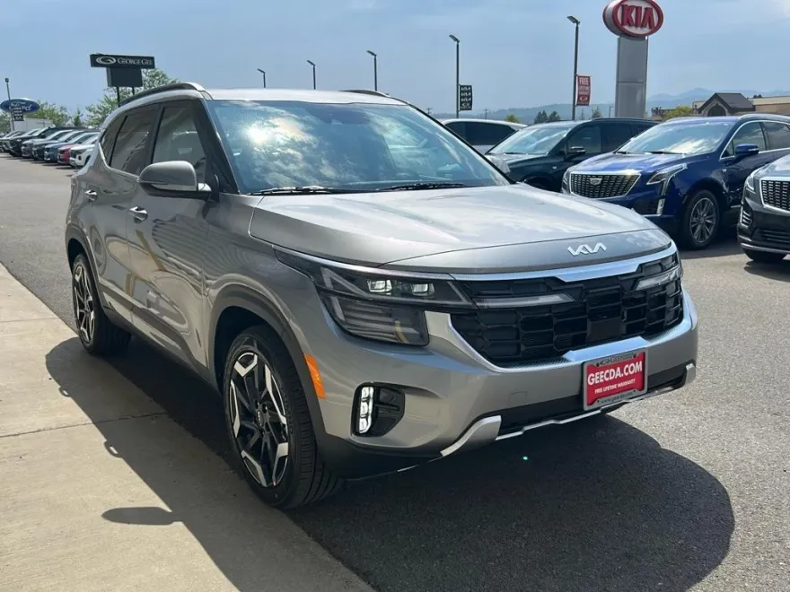 2026 Kia Seltos SX photo 1