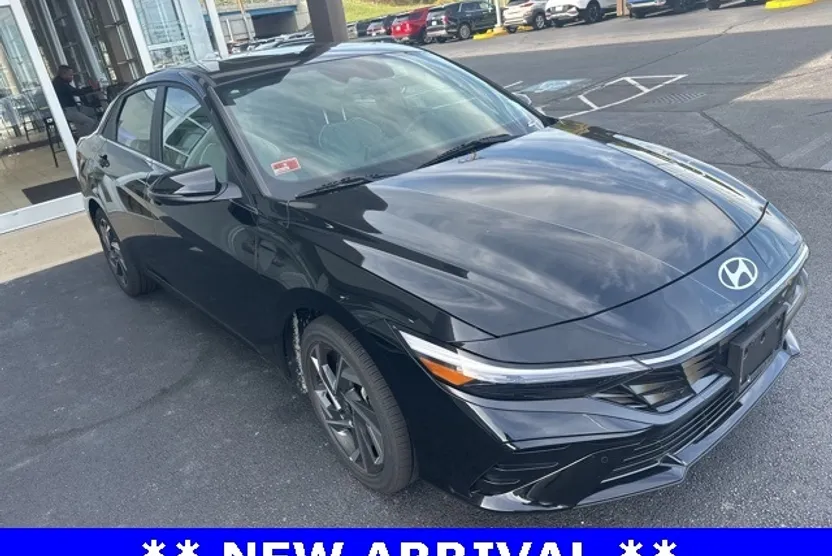 2024 Hyundai Elantra Hybrid Limited photo 1
