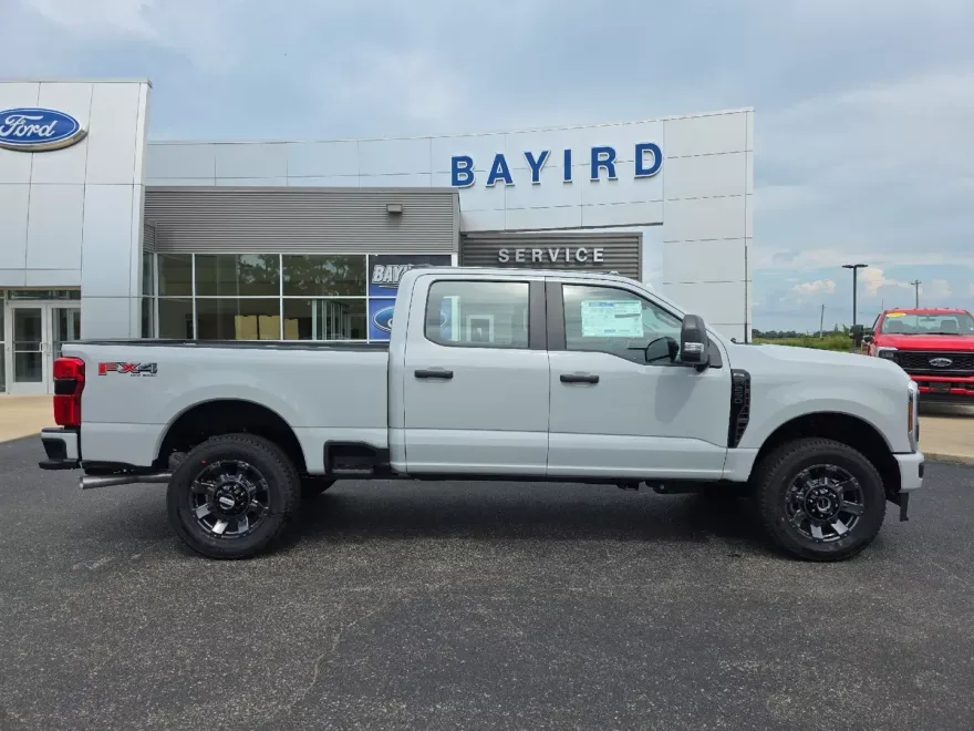2025 Ford F-250 XL photo 1