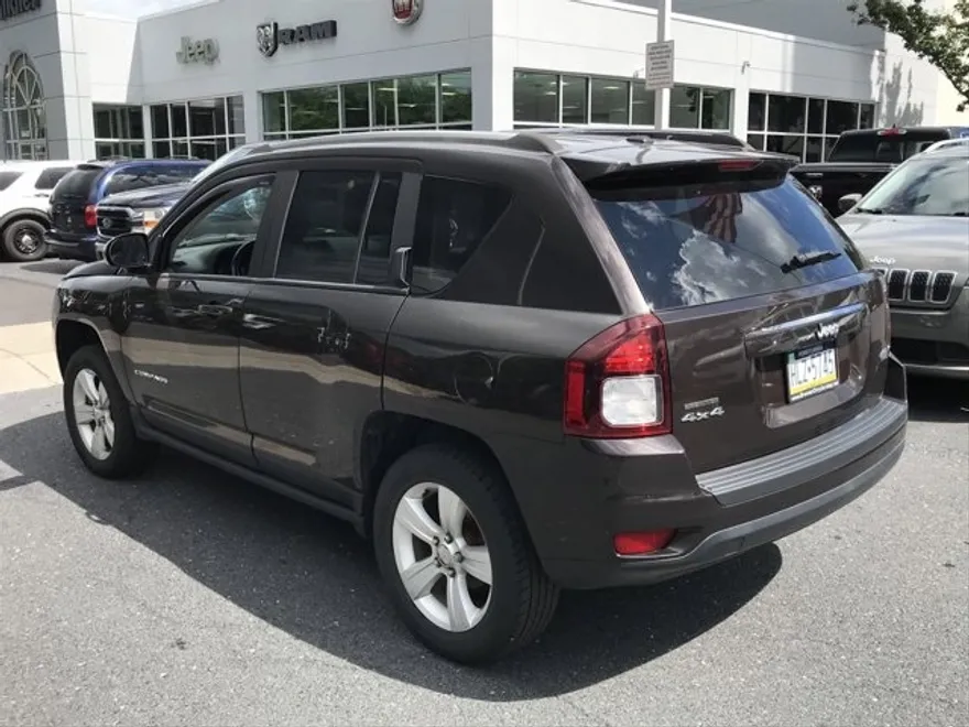 2014 Jeep Compass Latitude photo 1