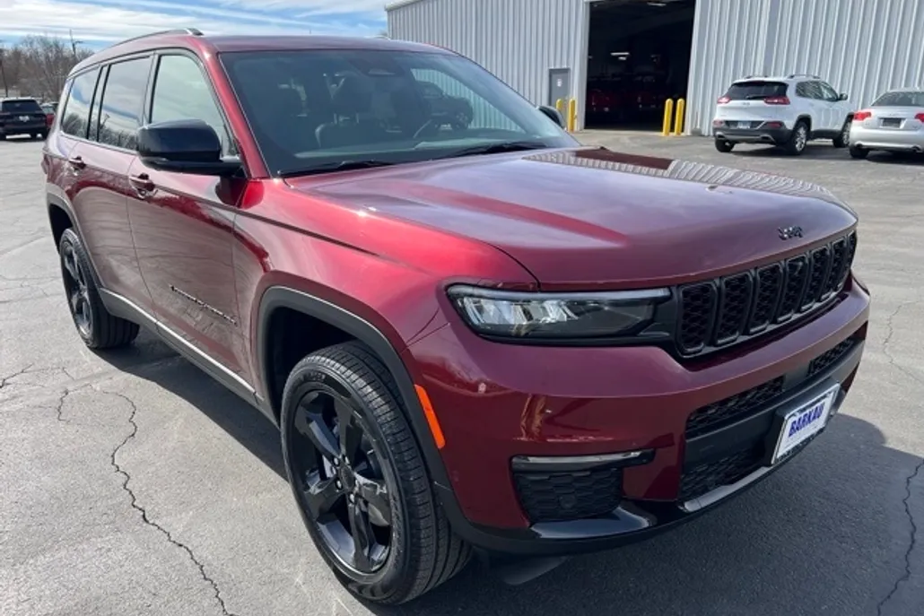 2025 Jeep Grand Cherokee Limited photo 1