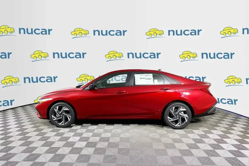 2025 Hyundai Elantra SEL Sport photo 1