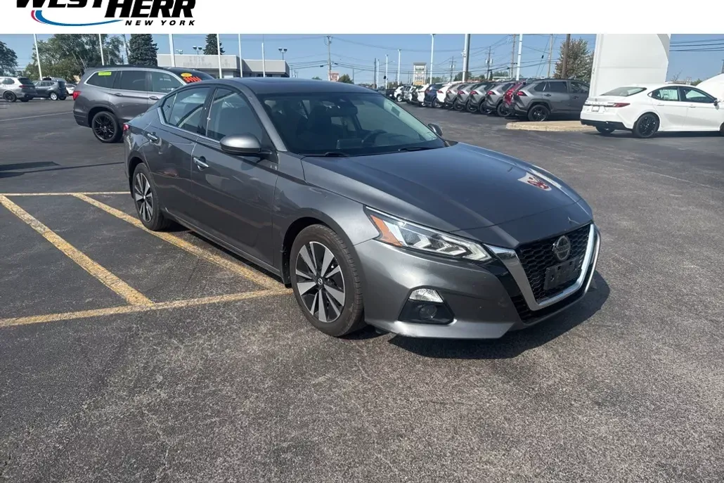 2019 Nissan Altima 2.5 SV photo 1
