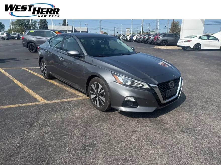 2019 Nissan Altima 2.5 SV photo 1