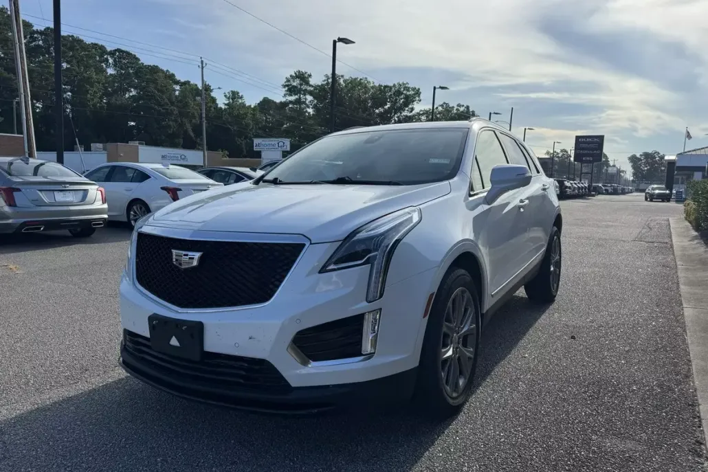 2021 Cadillac XT5 Sport photo 1