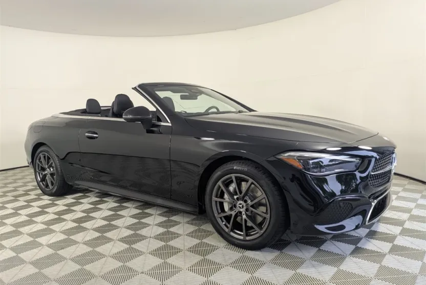 2026 Mercedes Benz CLE 300 4MATIC Cabriolet photo 1
