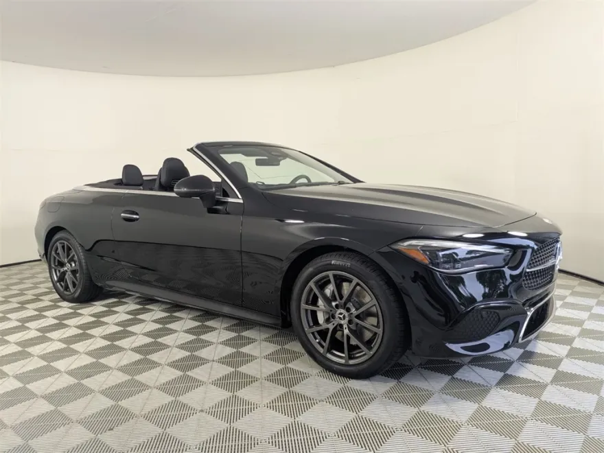 2026 Mercedes Benz CLE 300 4MATIC Cabriolet photo 1