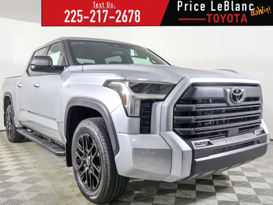 2026 Toyota Tundra SR5 CrewMax photo 1
