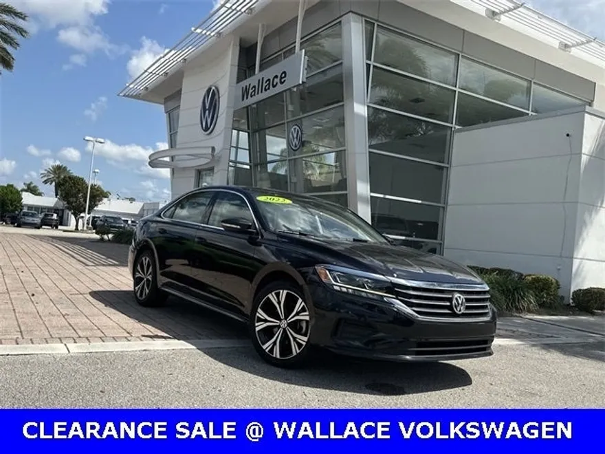 2022 Volkswagen Passat 2.0T SE photo 1