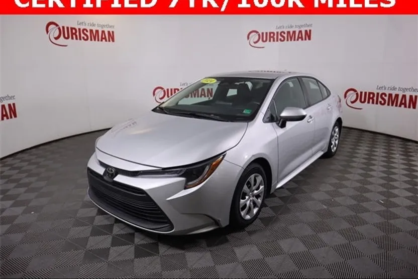 2024 Toyota Corolla LE photo 1
