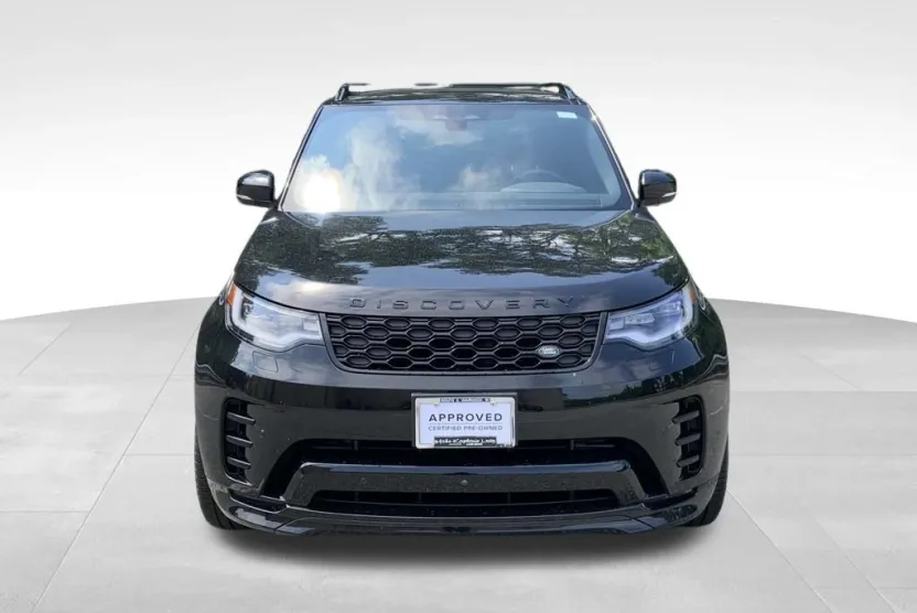 2024 Land Rover Discovery SE photo 1