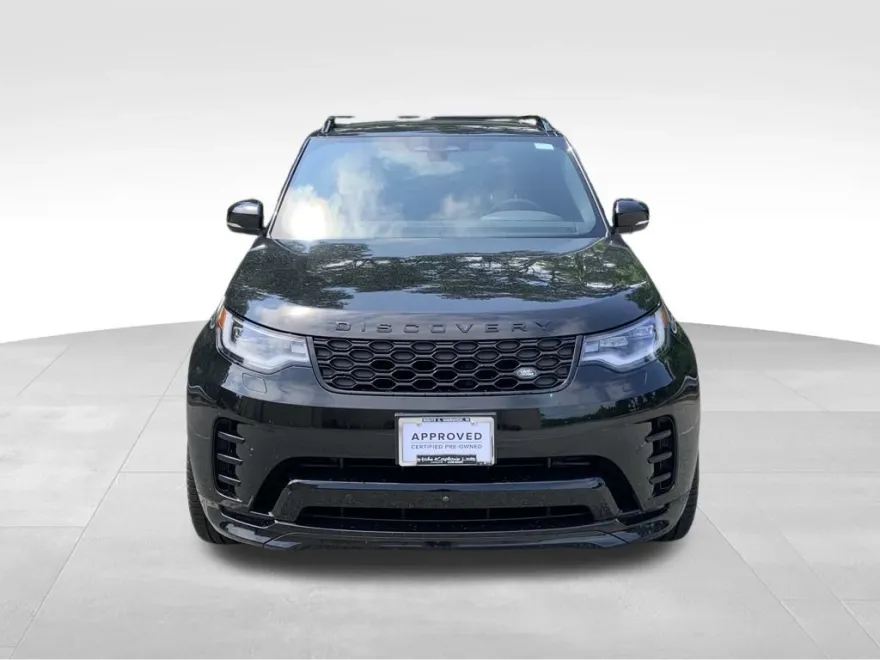 2024 Land Rover Discovery SE photo 1