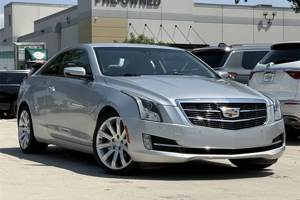 2017 Cadillac ATS Luxury photo 1