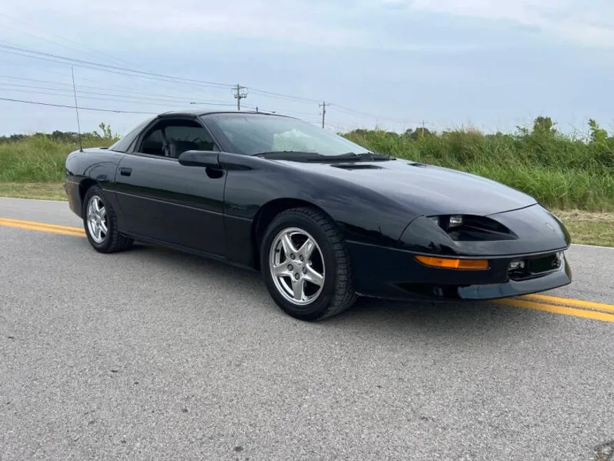 1997 Chevrolet Camaro Z28 photo 1