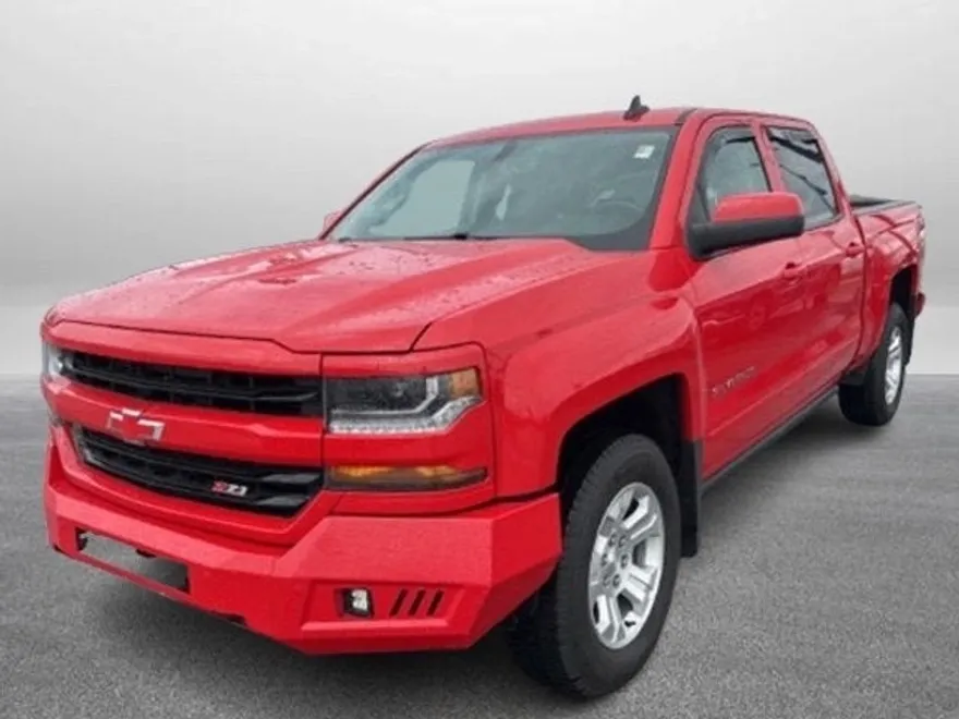2018 Chevrolet Silverado 1500 LT photo 1