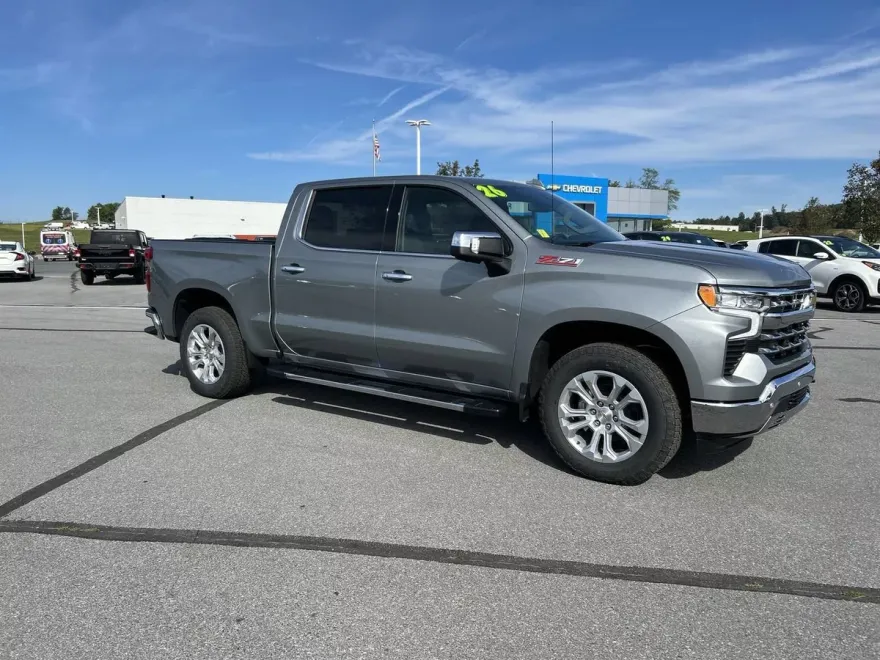 2026 Chevrolet Silverado 1500 LTZ photo 1