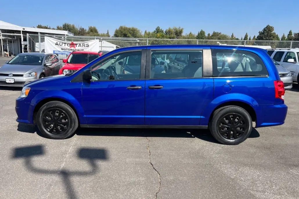 2018 Dodge Grand Caravan SE photo 1