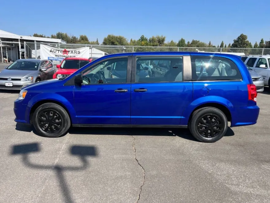 2018 Dodge Grand Caravan SE photo 1
