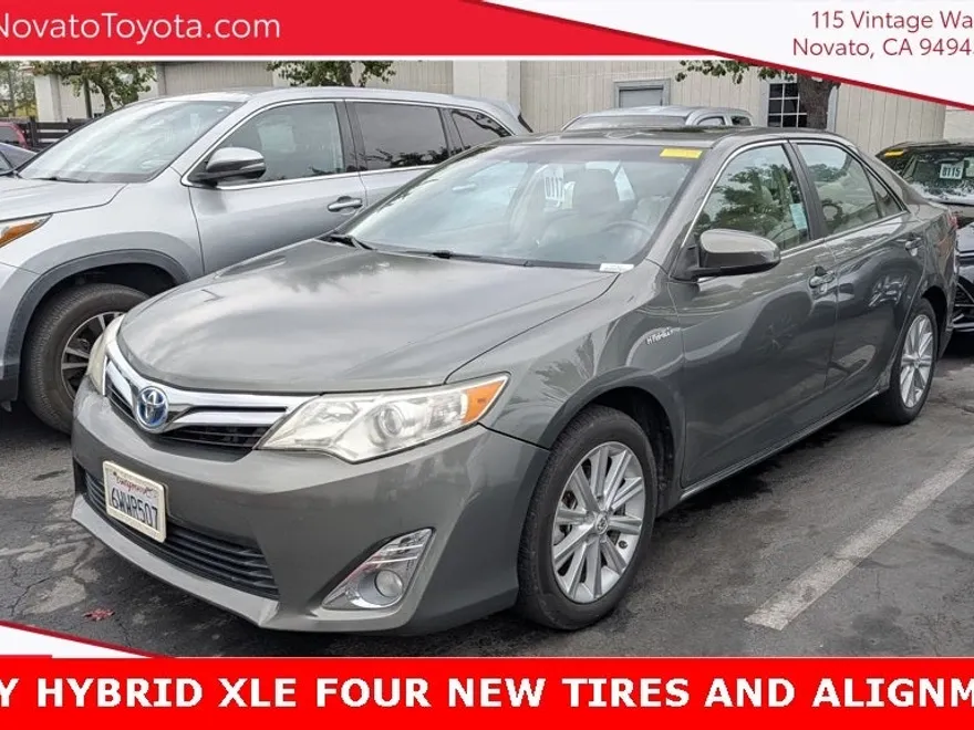 2012 Toyota Camry Hybrid XLE photo 1