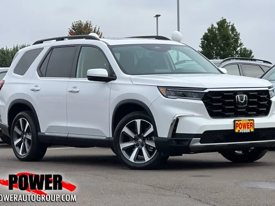 2023 Honda Pilot Touring photo 1