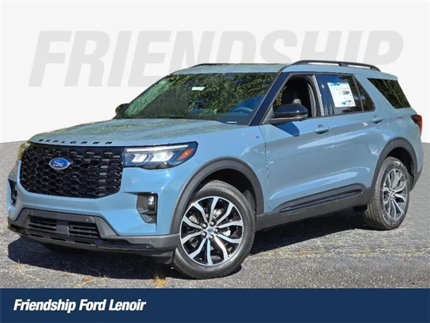 2025 Ford Explorer ST-Line photo 1