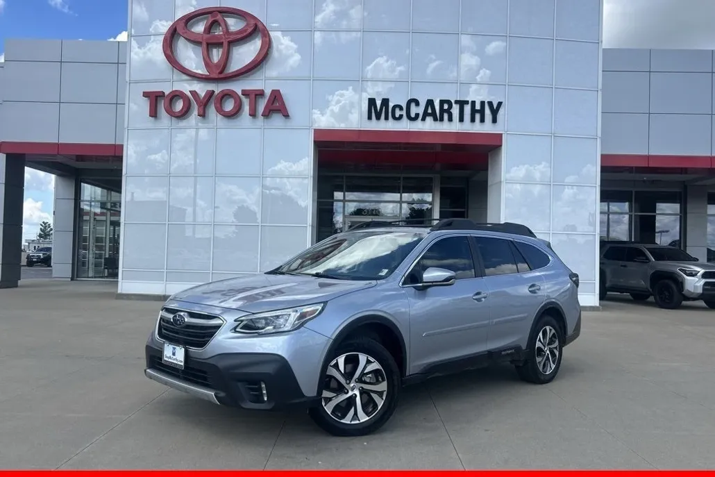 2020 Subaru Outback Limited photo 1