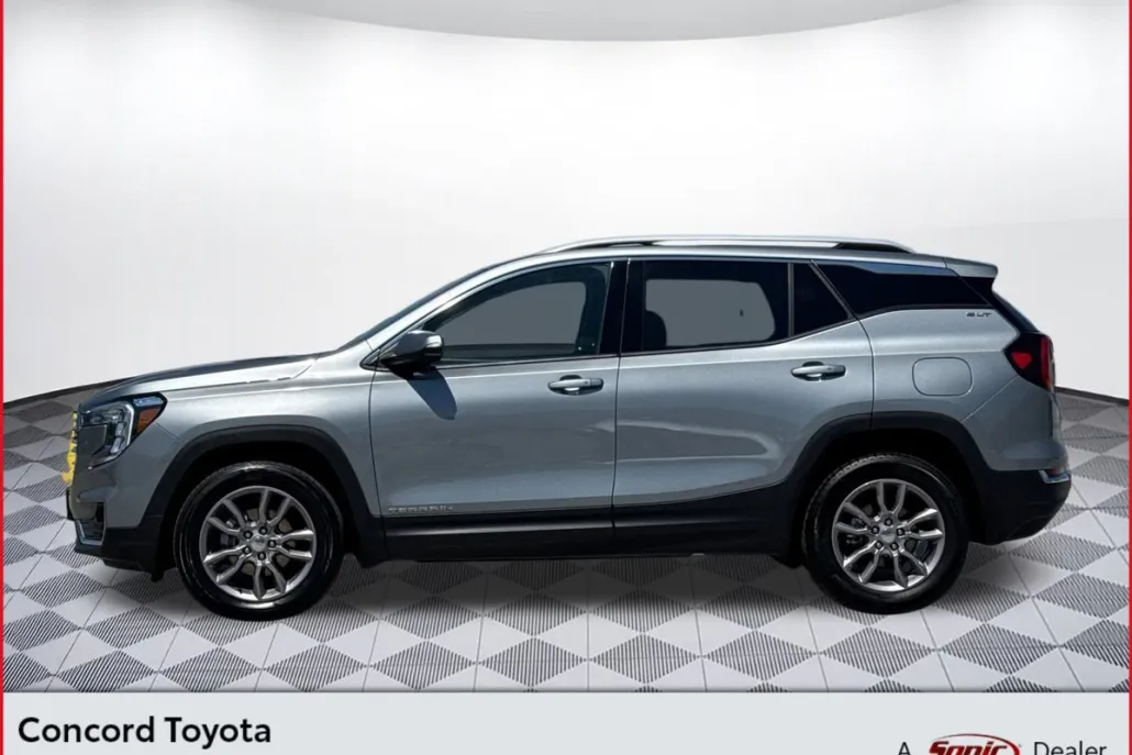 2024 Gmc Terrain SLT photo 1