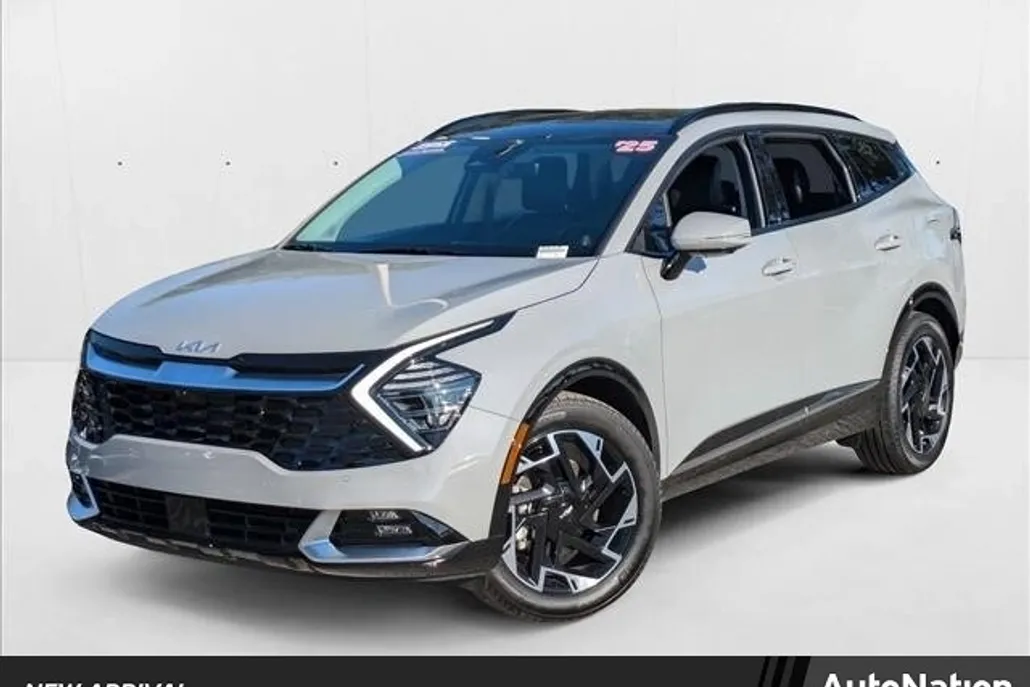 2025 Kia Sportage photo 1